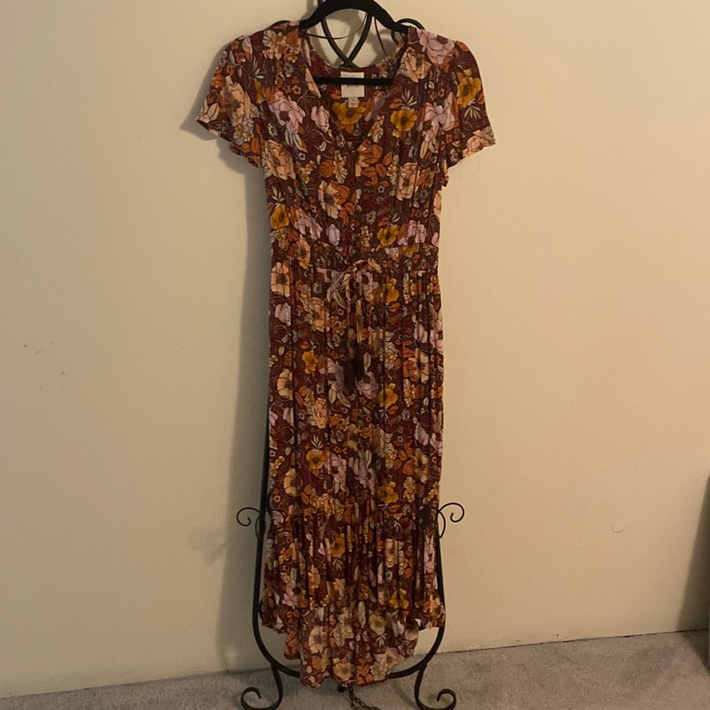 Maroon floral dress with buttons and tie waist